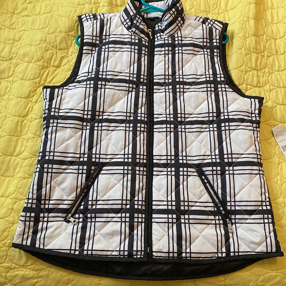 Plaid north crest vest